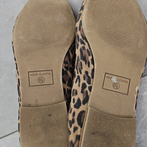 Jessica Suede Leopard Print Flats 8.5 - Picture 3 of 4